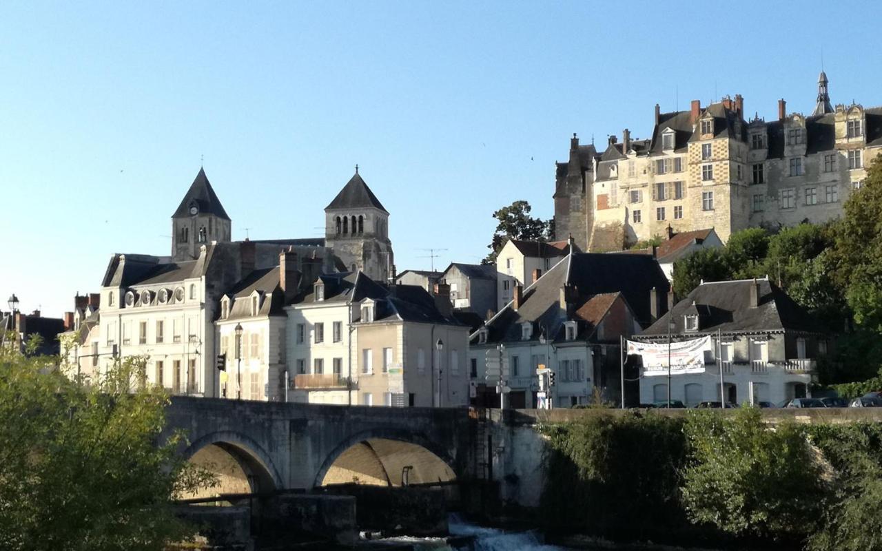 Au Pied Du Chateau Saint-Aignan  Exterior foto