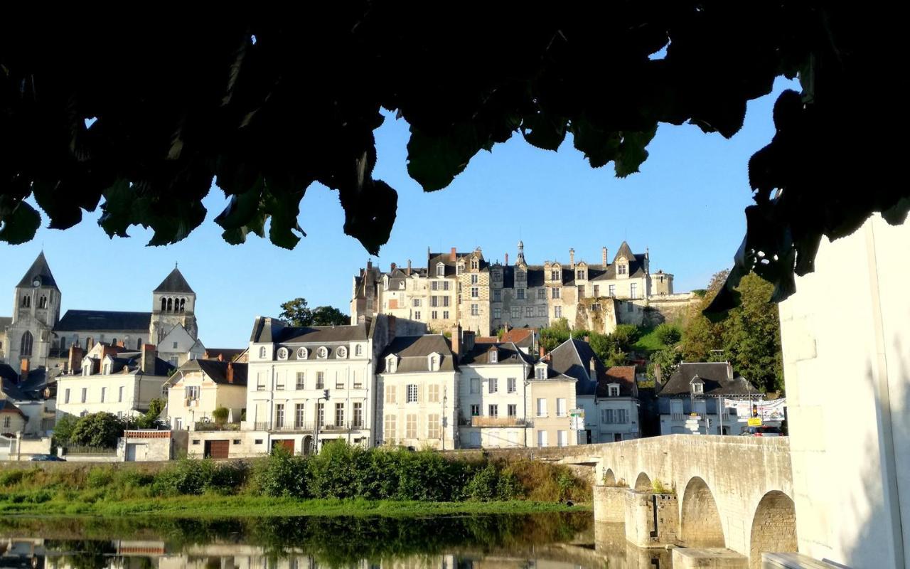 Au Pied Du Chateau Saint-Aignan  Exterior foto